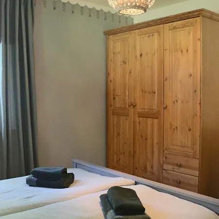 Moderne Im Skandinavischen Stil Am Waldrand Apartment