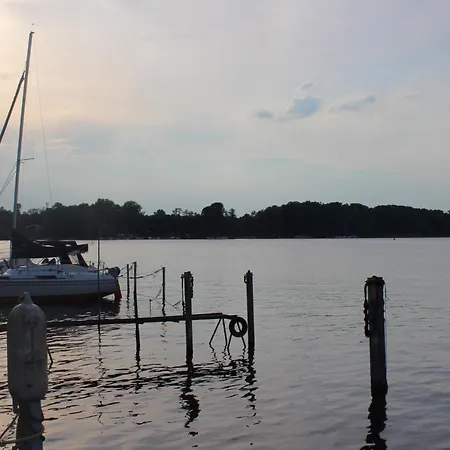 Moderne Im Skandinavischen Stil Am Waldrand * Schwielowsee