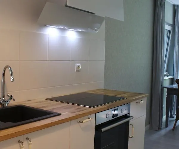 Moderne Im Skandinavischen Stil Am Waldrand Lägenhet *